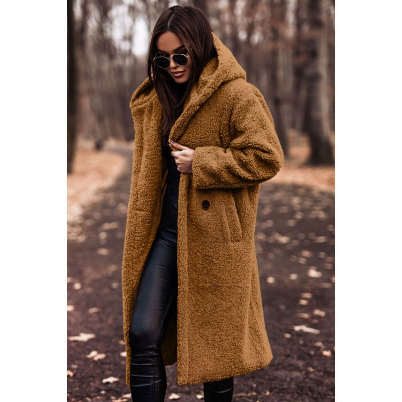 Women’s teddy coat with a hood and large buttons