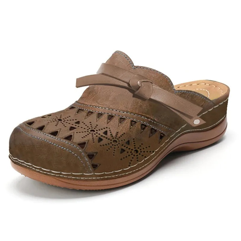 EMBER – EVERYDAY COMFORT SLIP-ON CLOGS