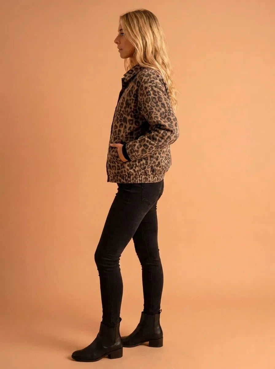 Katarzyna | Timeless Leopard-Print Jacket